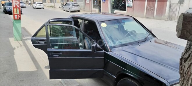 Mercedes 190 1989, 380,000 km - 2.0 l - Bakı