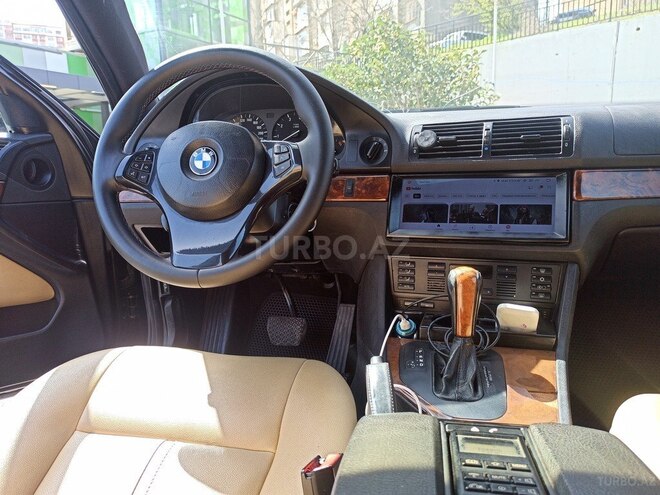 BMW 528 1999, 280,000 km - 2.8 l - Bakı