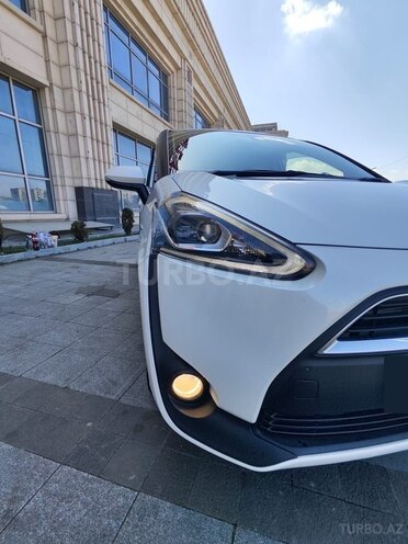 Toyota Sienta 2017, 45,000 km - 1.5 л - Bakı
