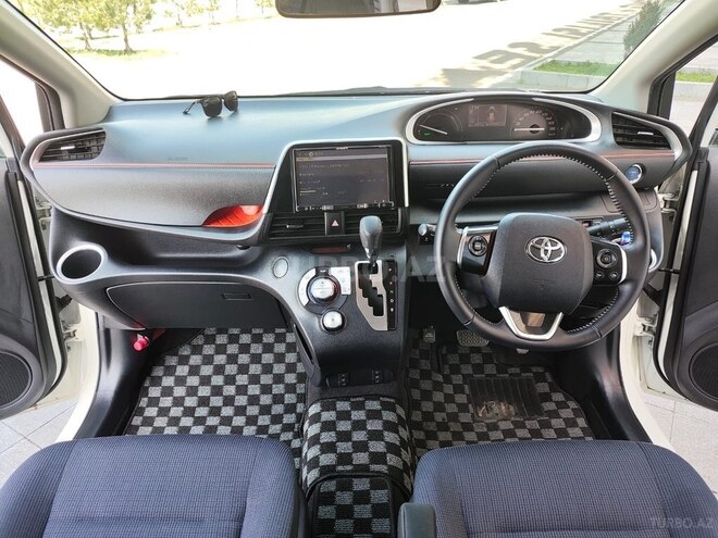 Toyota Sienta 2017, 45,000 km - 1.5 л - Bakı