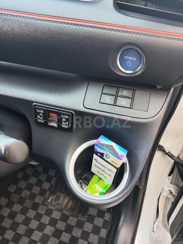 Toyota Sienta 2017, 45,000 km - 1.5 л - Bakı