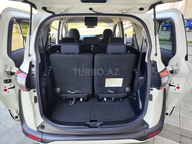 Toyota Sienta 2017, 45,000 km - 1.5 л - Bakı