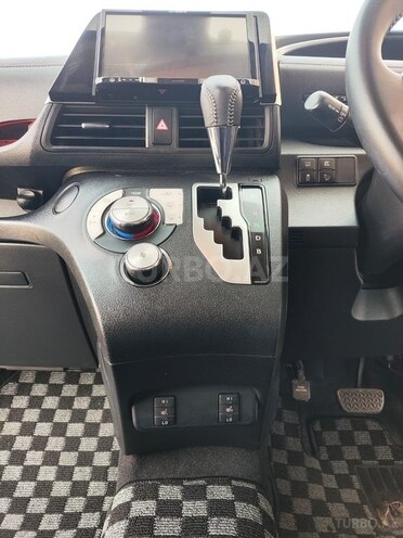Toyota Sienta 2017, 45,000 km - 1.5 л - Bakı