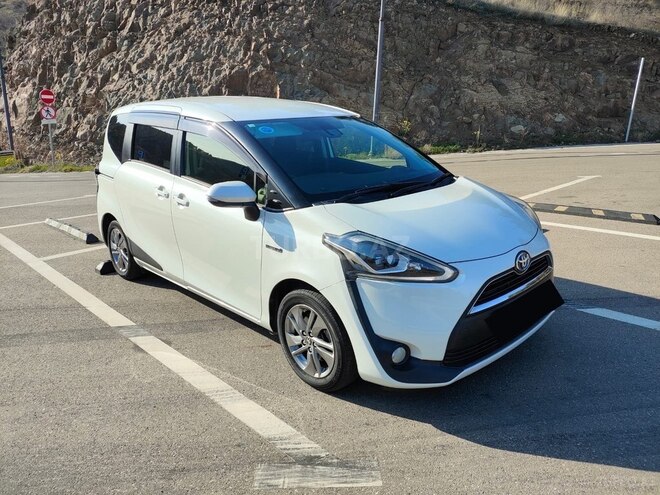 Toyota Sienta 2017, 45,000 km - 1.5 л - Bakı