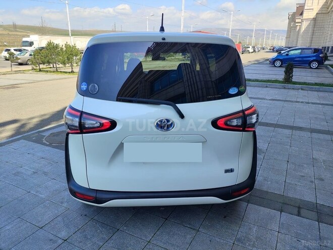 Toyota Sienta 2017, 45,000 km - 1.5 л - Bakı