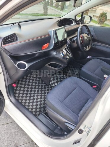 Toyota Sienta 2017, 45,000 km - 1.5 л - Bakı