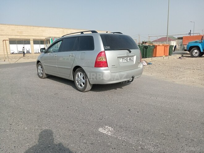 Toyota Corolla 2005, 194,000 km - 1.4 l - Bakı