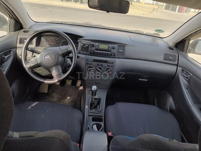 Toyota Corolla 2005, 194,000 km - 1.4 l - Bakı