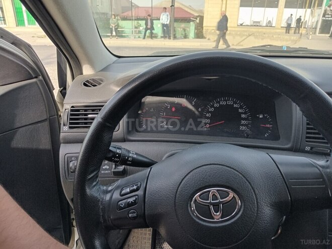 Toyota Corolla 2005, 194,000 km - 1.4 l - Bakı