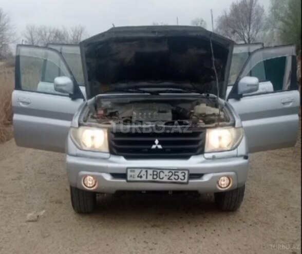 Mitsubishi Pajero io 2004, 29,053 km - 2.0 л - Ağcabədi