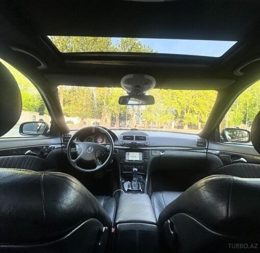 Mercedes E 220 d 2002, 318,000 km - 2.2 l - Bakı
