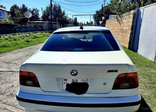 BMW 528 1997, 283,000 km - 2.8 л - Bakı