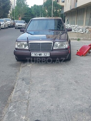 Mercedes E 220 1994, 300,000 km - 2.2 l - Bakı