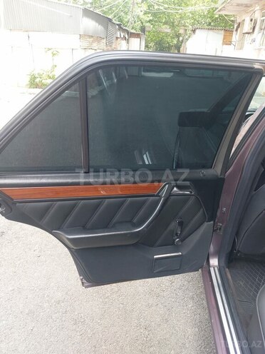 Mercedes E 220 1994, 300,000 km - 2.2 l - Bakı