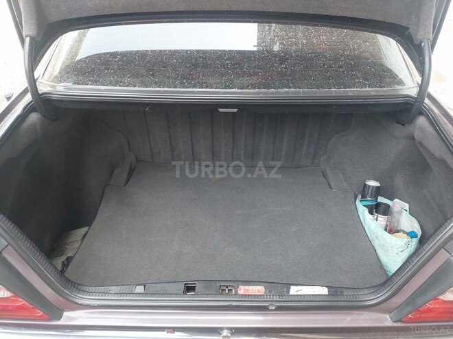Mercedes E 220 1994, 300,000 km - 2.2 l - Bakı
