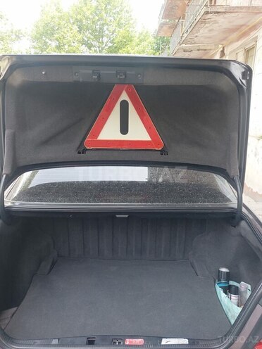 Mercedes E 220 1994, 300,000 km - 2.2 l - Bakı