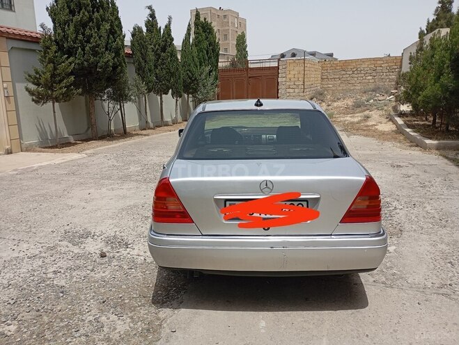 Mercedes C 200 1995, 320,000 km - 2.0 л - Bakı