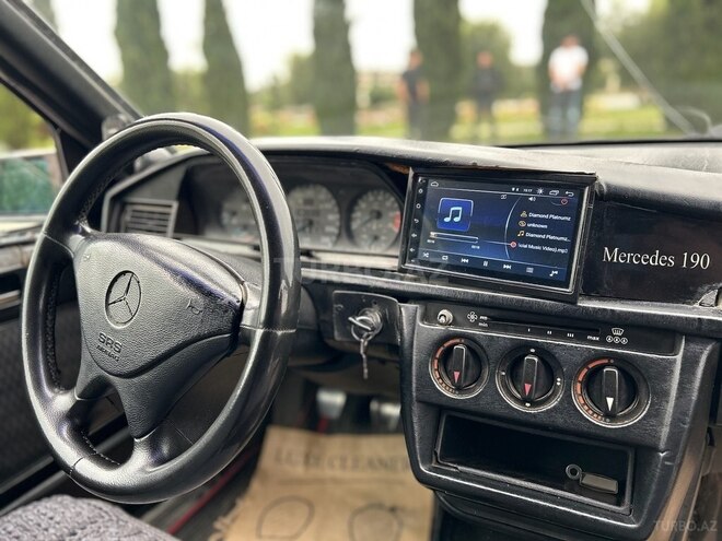 Mercedes 190 1990, 75,000 km - 2.0 l - Gəncə