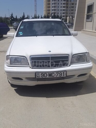 Mercedes C 220 d 1999, 418,000 km - 2.2 л - İmişli