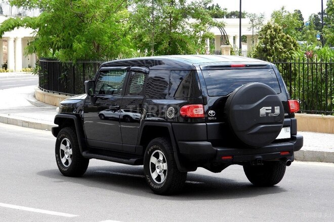 Toyota FJ Cruiser