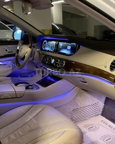 Mercedes  2017, 128,000 km - 3.0 л - Bakı