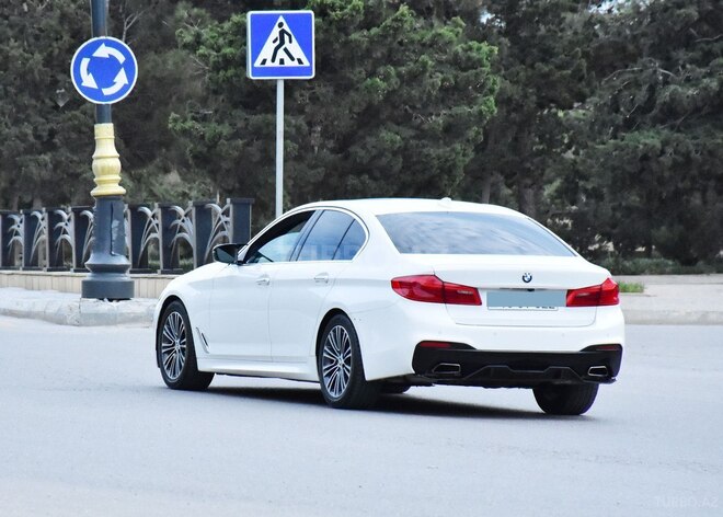 BMW 530