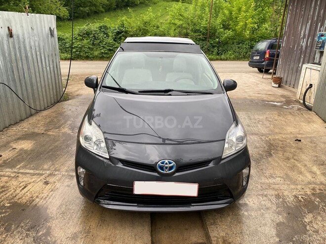 Toyota Prius 2015, 177,000 km - 1.8 l - Bakı