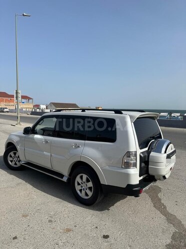 Mitsubishi Pajero 2007, 180,000 km - 3.0 l - Bakı