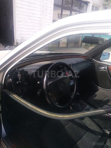 Mercedes C 220 d 1999, 338,000 km - 2.2 l - Bakı