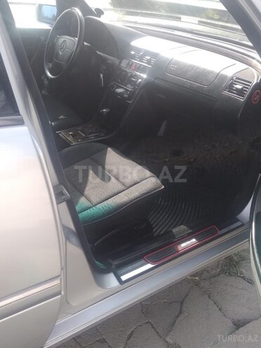 Mercedes C 220 d 1999, 338,000 km - 2.2 l - Bakı