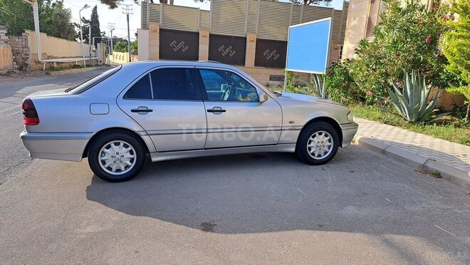 Mercedes C 240 1998, 298,000 km - 2.4 л - Bakı