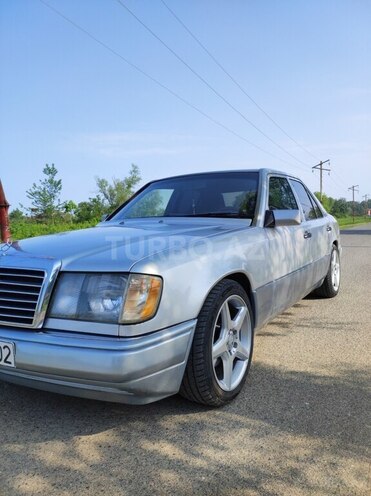 Mercedes E 250