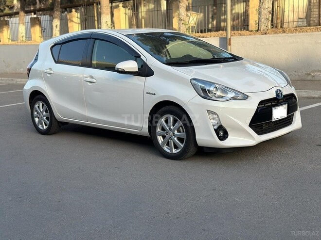 Toyota Prius C 2016, 116,000 km - 1.5 l - Bakı