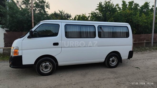 Nissan Urvan