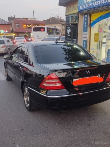 Mercedes C 240