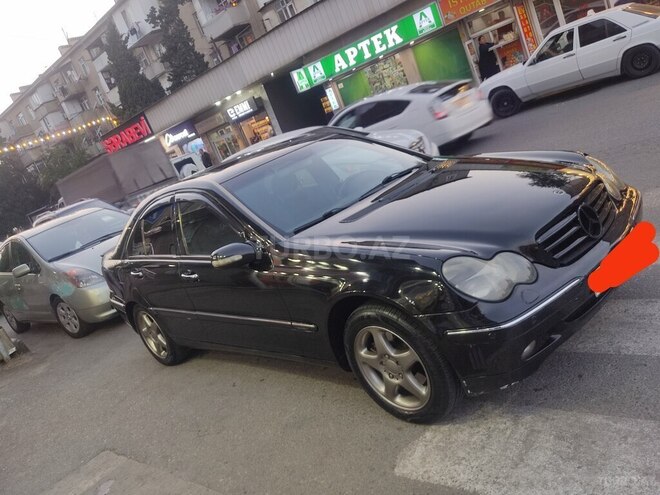 Mercedes C 240