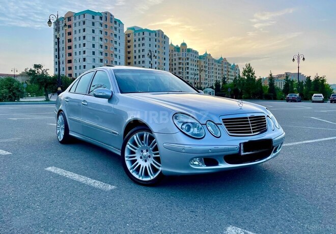 Mercedes E 320