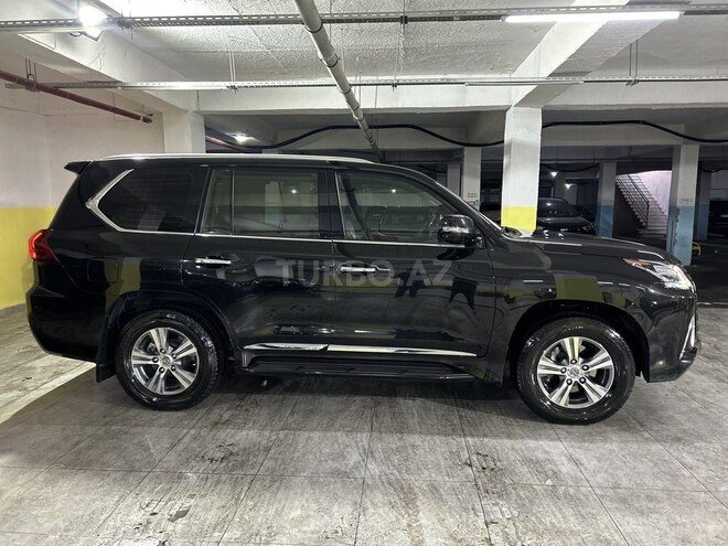 Lexus LX 450d