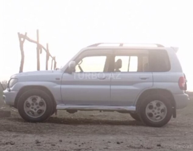 Mitsubishi Pajero io 2004, 285,000 km - 2.0 л - Ağcabədi