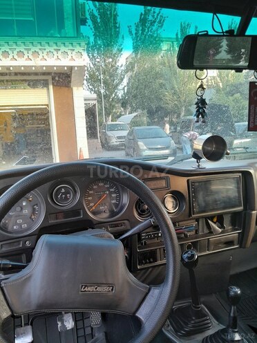 Toyota Land Cruiser 1990, 350,000 km - 4.2 l - Bakı