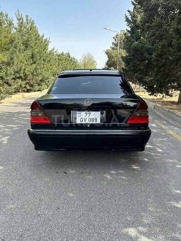 Mercedes C 230