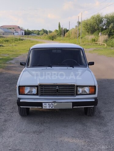 LADA (VAZ) 2107 2007, 99,000 km - 1.6 л - Ucar