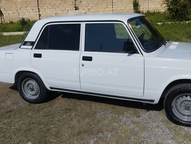 LADA (VAZ) 2107 2007, 99,000 km - 1.6 л - Ucar