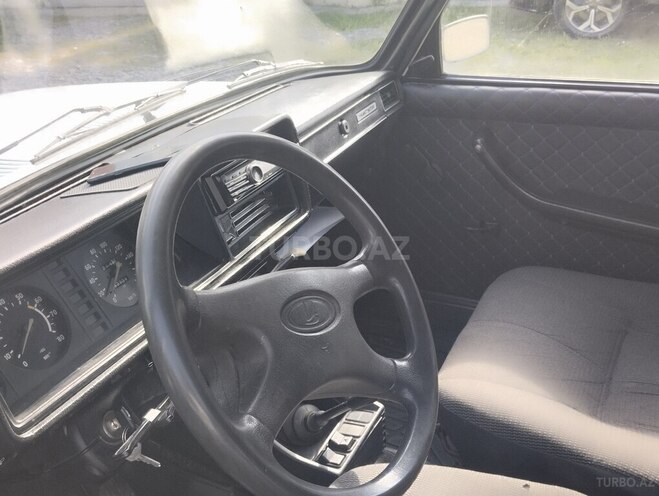 LADA (VAZ) 2107 2007, 99,000 km - 1.6 л - Ucar