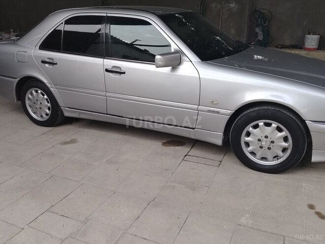 Mercedes C 240 1997, 220,000 km - 2.4 l - Bakı