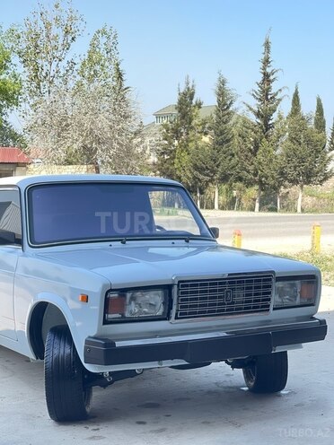 LADA (VAZ) 2107