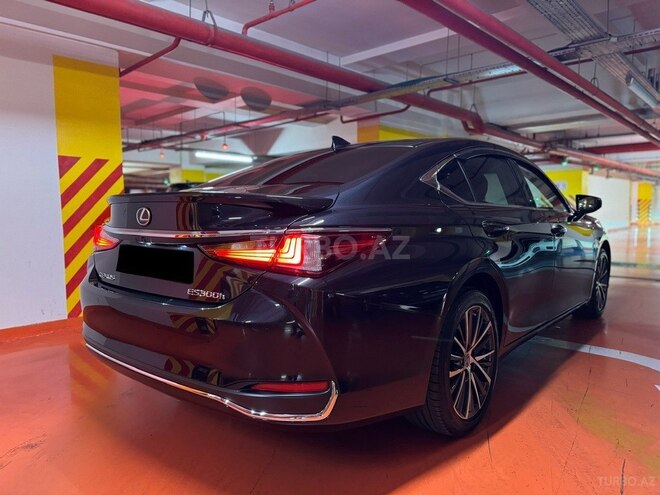 Lexus ES 300h 2022, 24,500 km - 2.5 l - Bakı