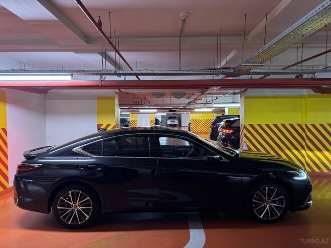 Lexus ES 300h 2022, 24,500 km - 2.5 l - Bakı