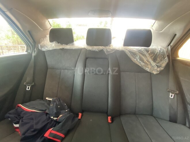 Mercedes E 220 d 2001, 350,000 km - 2.2 l - Bərdə