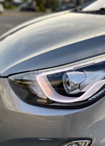 Hyundai Elantra 2015, 118,300 km - 1.8 l - Bakı